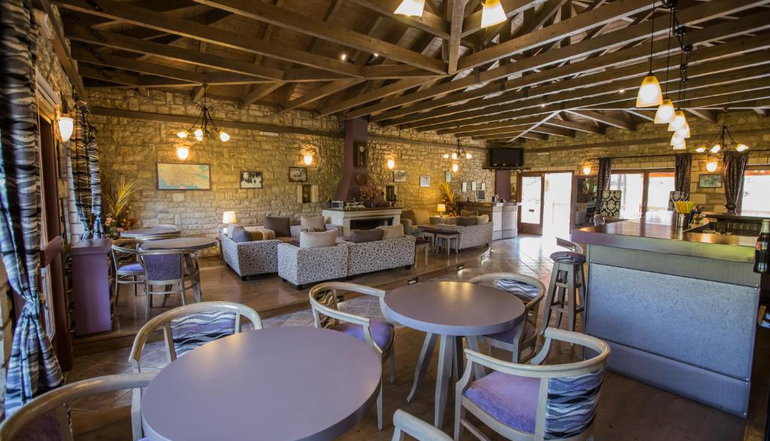 Village Inn
